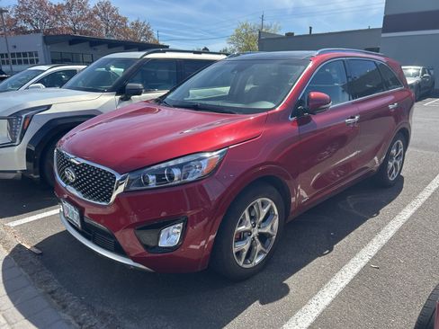 Used 2018 Kia Sorento SX image 1