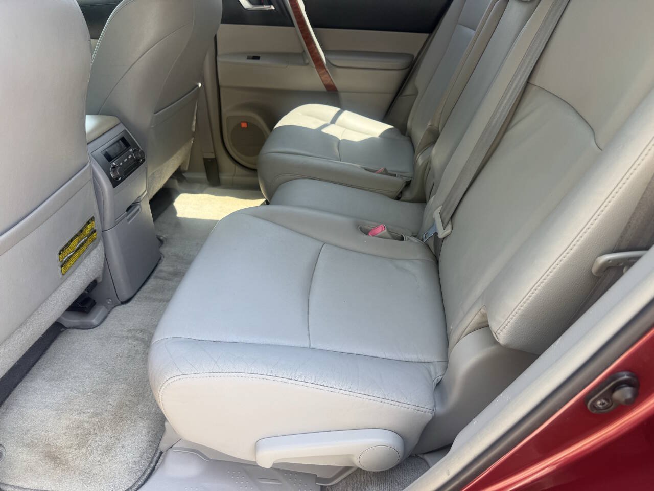 Used 2008 Toyota Highlander Limited w/ Tow Pkg AWD/4WD image 19