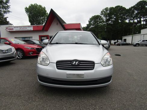Used 2008 Hyundai Accent GLS FWD image 3