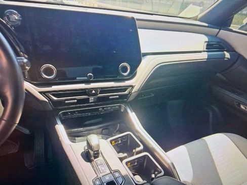 Used 2025 Lexus TX 350 AWD w/ Technology Package image 8