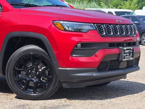 New 2026 Jeep Compass Latitude w/ Quick Order Package 29K AWD/4WD image 2