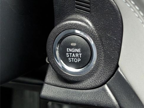 Used 2022 Subaru Outback Premium image 25