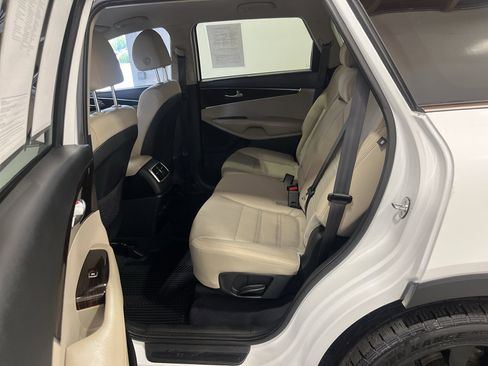 Used 2020 Kia Sorento S AWD/4WD image 39