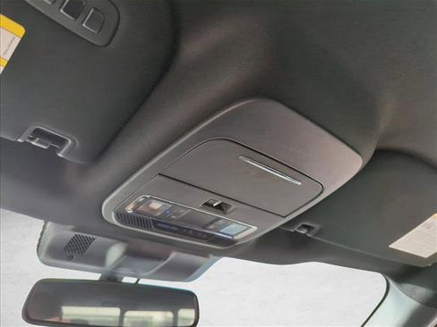 Used 2022 Ford F150 Lariat image 14