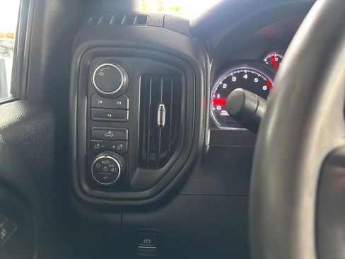 Used 2020 Chevrolet Silverado 2500 Custom w/ Custom Value Package image 14