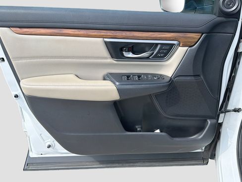 Used 2019 Honda CR-V Touring image 22