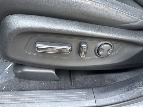 Used 2024 Honda CR-V Sport Touring image 7