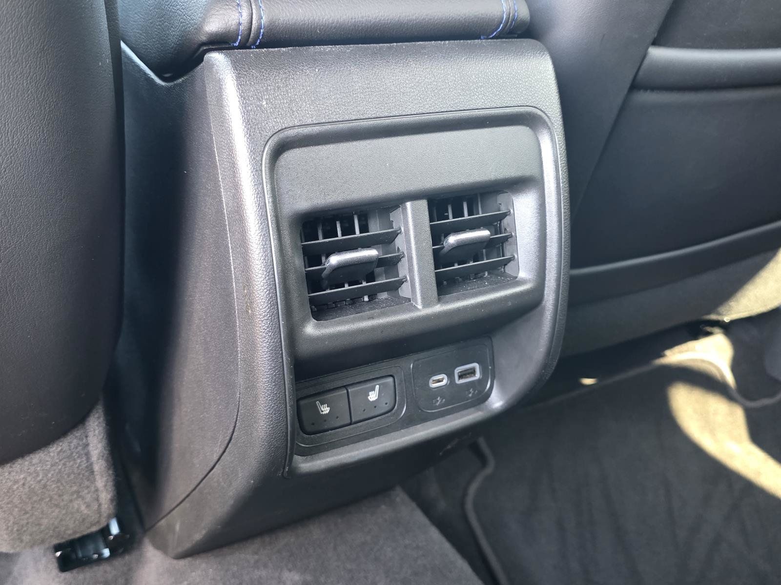 Used 2024 Cadillac XT4 Sport FWD image 17