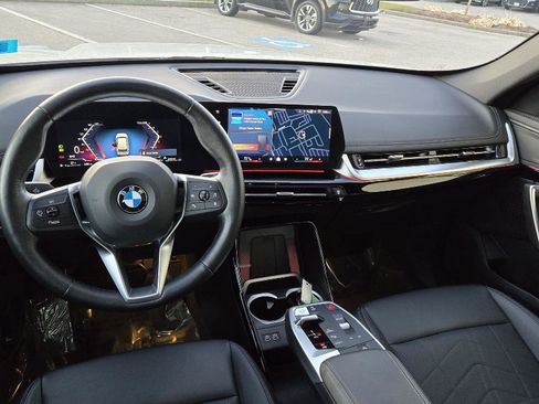 Used 2025 BMW X1 xDrive28i image 10