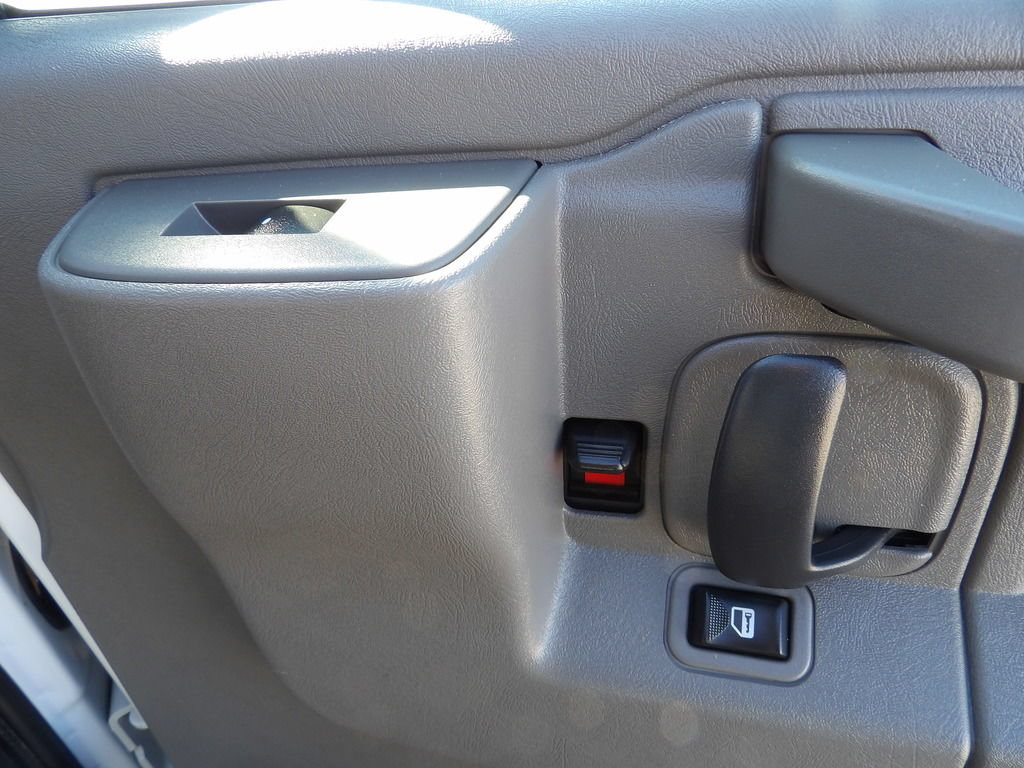 Used 2021 Chevrolet Express 3500 LT w/ LT Preferred Equipment Group RWD image 28
