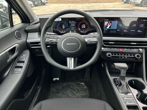 New 2026 Hyundai Sonata SE FWD image 13