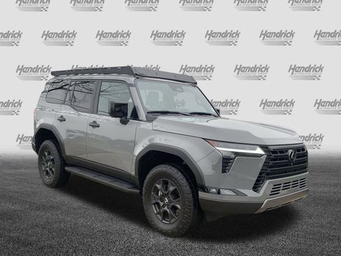 Certified 2025 Lexus GX 550 image 2