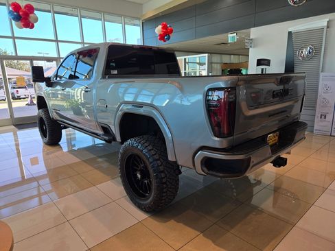 New 2026 GMC Sierra 2500 AT4 w/ AT4 Premium Plus Package image 3