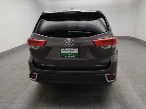 Used 2018 Toyota Highlander Limited image 7