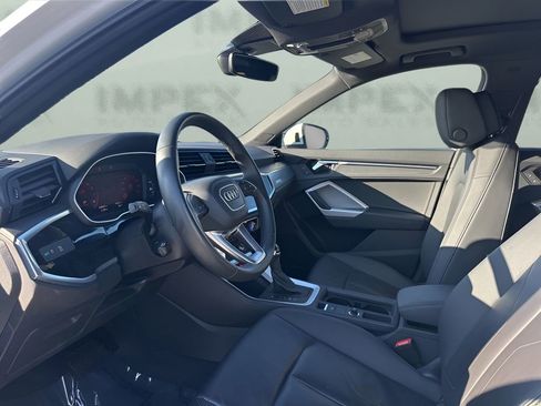 Used 2025 Audi Q3 2.0T Premium image 9