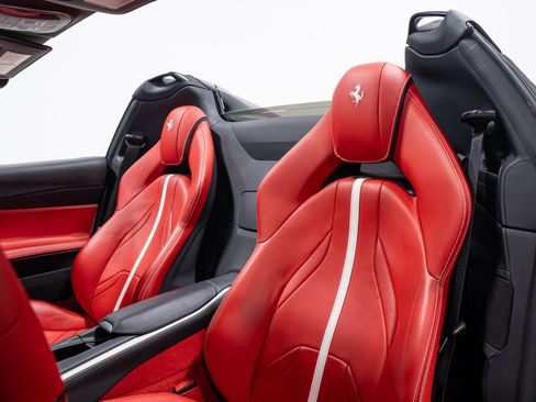 Used 2023 Ferrari 812 GTS RWD image 58