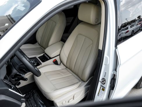 Used 2021 Audi Q5 2.0T Premium w/ Convenience Package AWD/4WD image 30