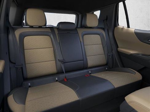 New 2026 Chevrolet Equinox ACTIV AWD/4WD image 17