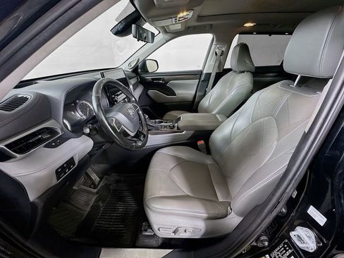 Used 2022 Toyota Highlander Platinum AWD/4WD image 14
