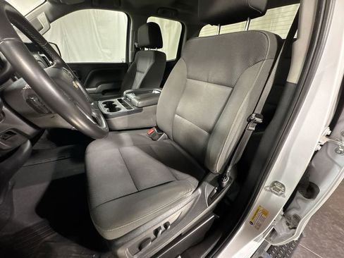 Used 2019 Chevrolet Silverado 1500 LT w/ All Star Edition image 17