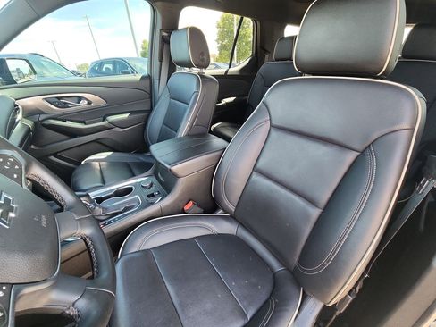 Used 2023 Chevrolet Traverse Premier w/ Redline Edition image 25