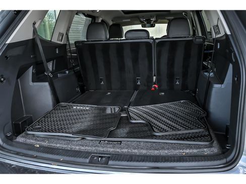 Used 2024 Volkswagen Atlas SEL image 9