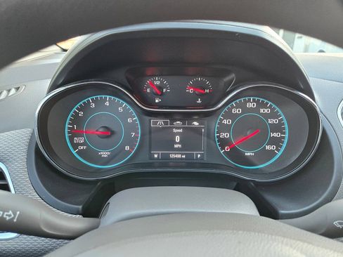 Used 2017 Chevrolet Cruze LT FWD image 42