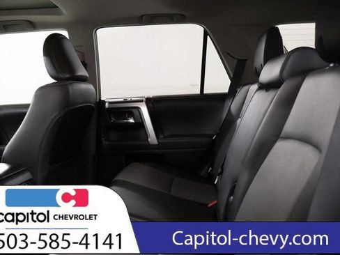 Used 2021 Toyota 4Runner SR5 Premium w/ Moonroof Package AWD/4WD image 33