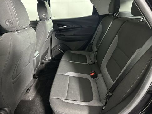 Used 2023 Chevrolet TrailBlazer LS FWD image 24