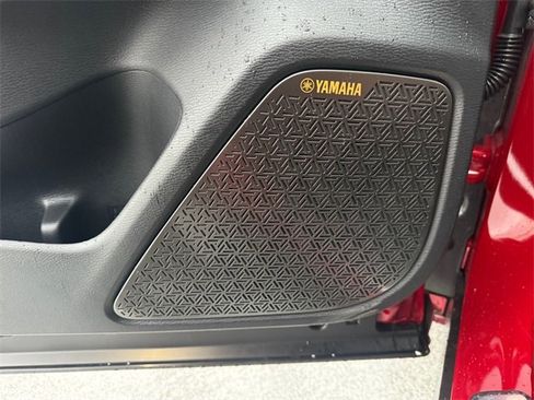 New 2026 Mitsubishi Outlander SEL image 13