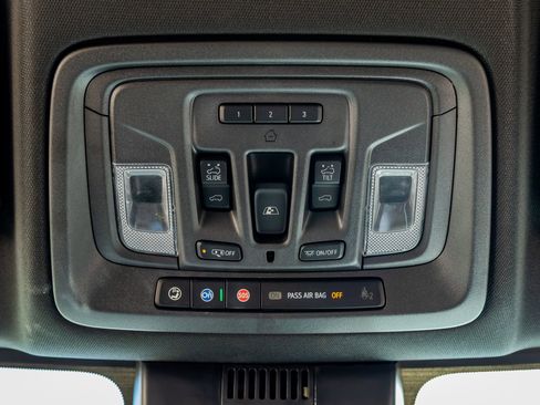 Used 2024 Chevrolet Silverado 3500 High Country w/ Technology Package image 28