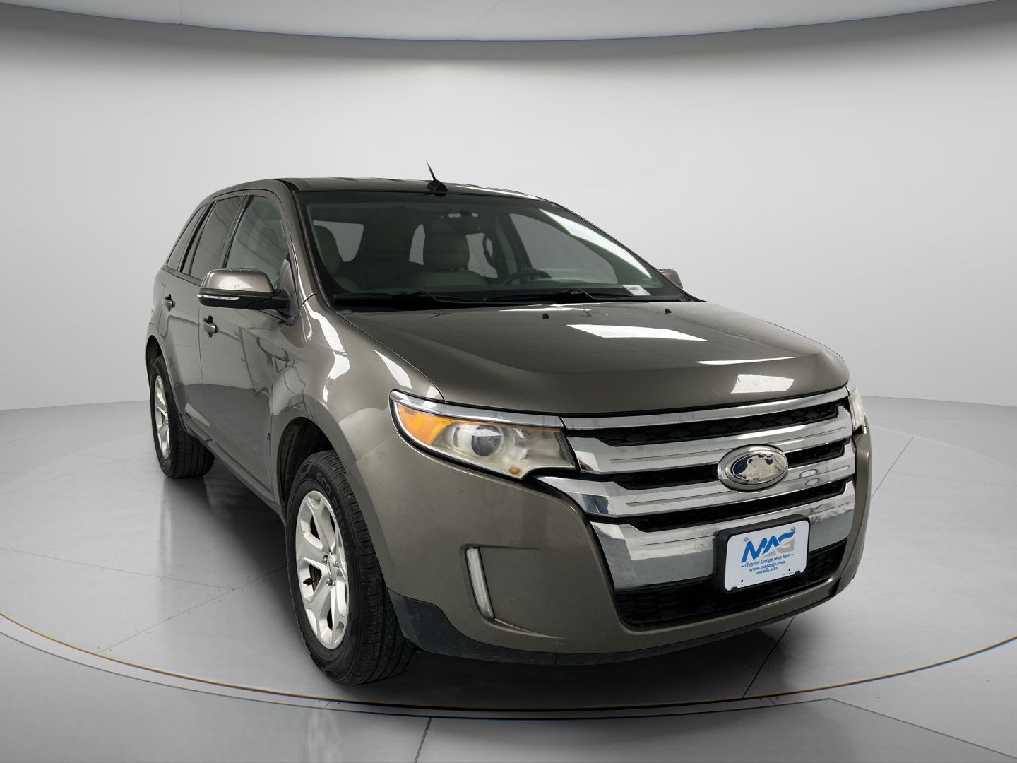 Used 2014 Ford Edge SEL w/ Equipment Group 205A AWD/4WD image 2