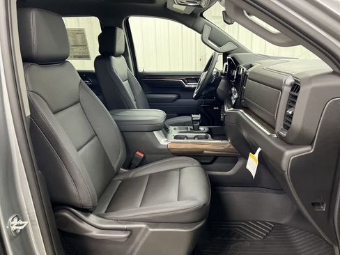 Used 2023 Chevrolet Silverado 1500 RST w/ Convenience Package II AWD/4WD image 22