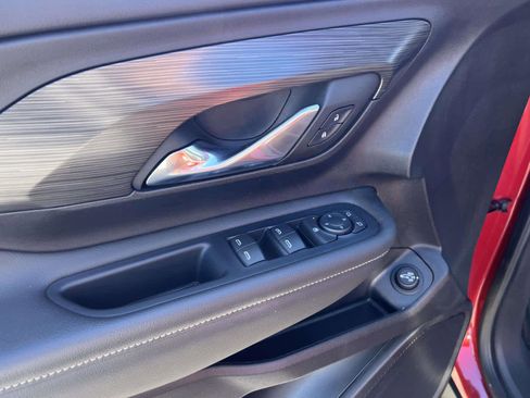 Used 2023 GMC Terrain SLE w/ Driver Convenience Package image 19