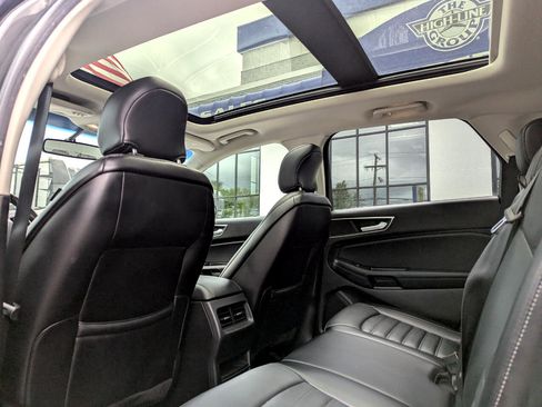 Used 2017 Ford Edge SEL w/ Equipment Group 201A image 41