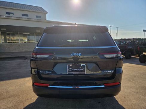 Used 2022 Jeep Grand Cherokee L Limited AWD/4WD image 6