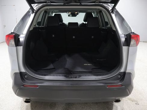 Used 2021 Toyota RAV4 XLE Premium AWD/4WD image 19