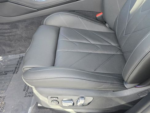 New 2026 BMW XM Label Red image 12