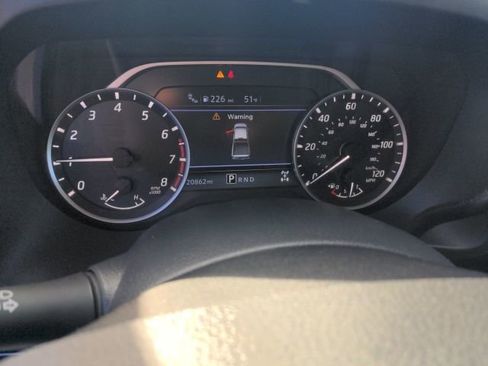 Used 2024 Nissan Titan SV w/ Accessory Utility Package image 13