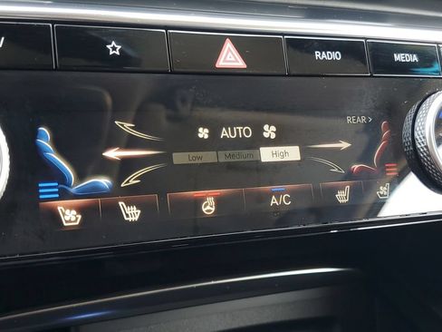 Used 2024 Genesis GV80 2.5T w/ Advanced Package AWD/4WD image 27