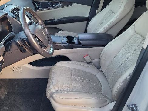 Used 2019 Lincoln Nautilus Reserve image 9