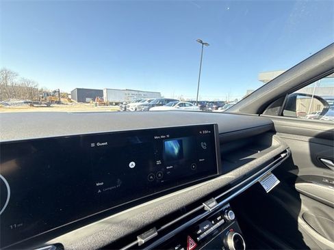 New 2025 Hyundai Santa Cruz Limited image 16