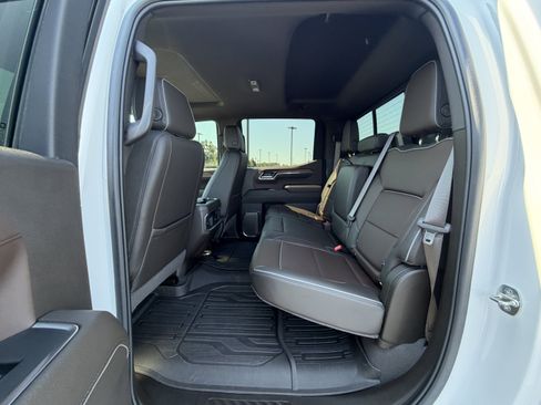 Used 2024 GMC Sierra 1500 Denali AWD/4WD image 10