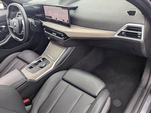 Used 2025 BMW 330i Sedan image 21