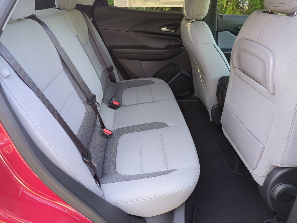 New 2026 Chevrolet TrailBlazer LS w/ LS Convenience Package FWD image 31