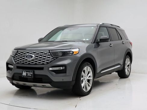 Used 2022 Ford Explorer Platinum w/ Equipment Group 601A image 4