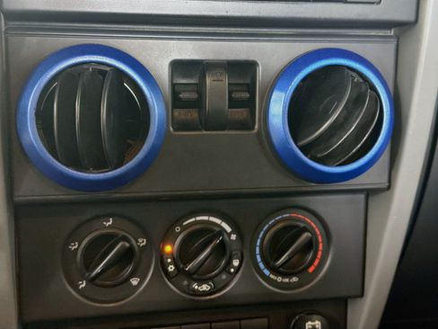 Used 2009 Jeep Wrangler X AWD/4WD image 19