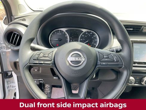 New 2025 Nissan Kicks Play S image 26