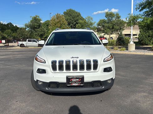 Used 2016 Jeep Cherokee Latitude FWD image 6
