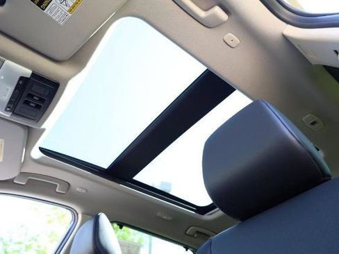 Certified 2024 Nissan Rogue SV w/ SV Premium Package image 9